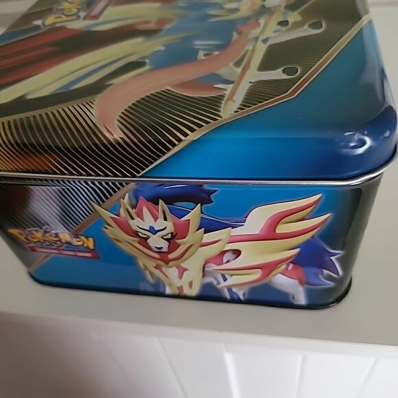 Pokémon Trading Card Tin Box - Picture 3 of 9